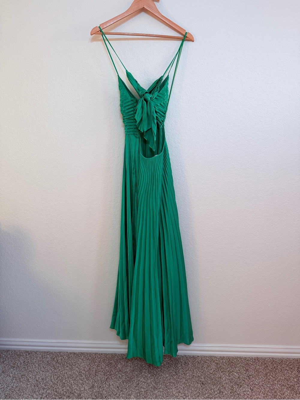 A.L.C ALC pleated gown in green size 2 - Picture 9 of 11
